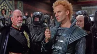V Peščenem planetu (Dune, 1984)  Davida Lyncha igra tudi Sting.  