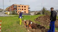 Pred dnevi so nad Dolinsko cesto v Olmu   skopali prvo testno jamo, 
v kateri so arheologi iskali morebitne najdbe iz rimske dobe.