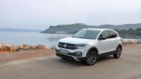V mesecu dni, odkar so ga v Sloveniji prvič napovedali, so trgovci 
prepričali več kot 200 novih kupcev, do konca leta pa si želijo 
doseči skupno prodajo 1600 vozil.