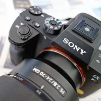 Sony Alfa 7 R III  - skoraj tako, kot bi zadeli sedmico