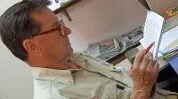 Kaj pomeni, da so glagoli prehodni ali neprehodni?