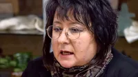 Krčenje skrbi manjšino