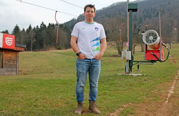 Matevž Rupnik na domačem smučišču Ski Bor.