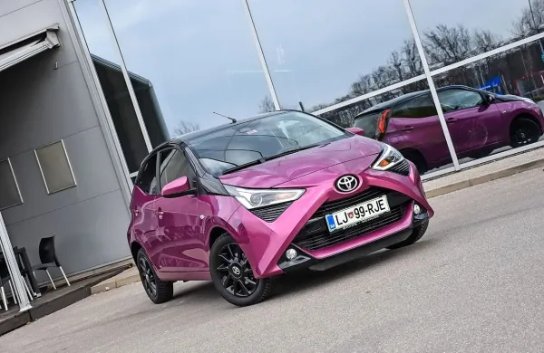 Toyotin mestni malček bo prepričljiv zaradi svoje preproste uporabe, minimalističnih dimenzij, porabe goriva in nenazadnje tudi cene.