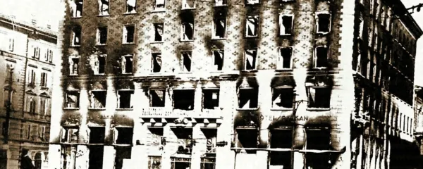 Fašistične škvadre pod vodstvom Francesca Giunte so 13. julija 
1920 napadle in požgale Narodni dom s hotelom Balkan.