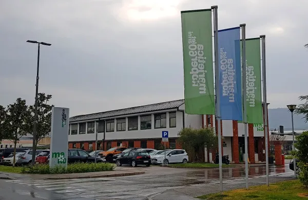 Obetajo se višje cene Komunale