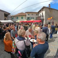 Šmartno je v soboto utripalo v ritmu izvrstne gastronomske prireditve Brda in vino s 30 gostilnami in restavracijami ter 
37 vinarji in bogato kulturno-zabavno ponudbo.