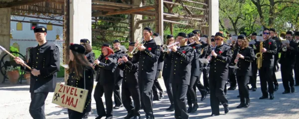 Prvomajska budnica je za idrijske godbenike najbolj deloven, a kot 
pravijo, najlepši dan v letu.