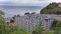 Garažno hišo Fornače, ki je v lasti banke Intesa Sanpaolo, bi rada 
kupila piranska občina. 