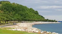 Z ureditvijo nasipa bodo zdaj neizkoriščeno območje v prihodnje 
namenili novim kopalnim površinam. 