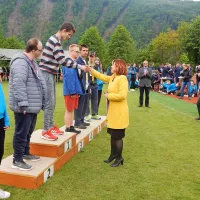 Nekaj medalj je podelila tudi sekretarka na ministrstvu za šolstvo 
Martina Vuk.
