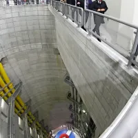 Najbolj učinkovita rešitev za energetske težave, črpalne HE, 
kakršna je v Avčah, za večino sveta ni primerna rešitev. 