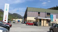 Eta se krči, a ustvarja velik dobiček. Večji del ga bodo vložili v posodobitev.