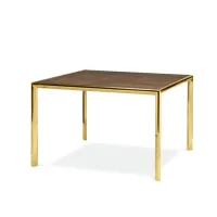Preprosta, elegantna miza iz kolekcije 
Frame, Stefano Giovannoni.