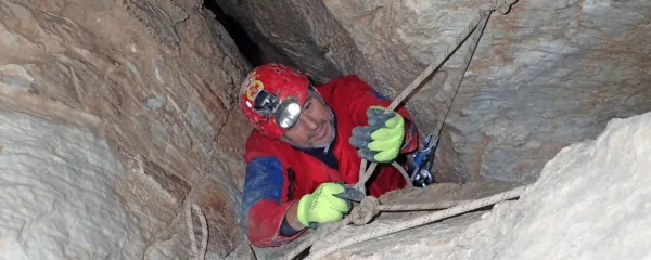 Vsestranski Igor Benko je že 40 let zapisan tudi jamarstvu.
