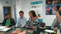 Letošnje Vizije so včeraj v novogoriškem gledališču predstavili (z leve) Miha Golob, Matjaž Šmalc, 
Maja Jerman Bratec in Sabina Volk Simčič.