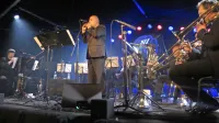 Boštjan Gombač je na tidldibab zaigral  v spremstvu trobilnega 
ansambla slovenske filharmonije.