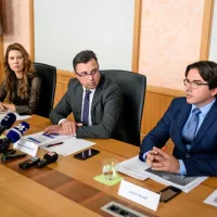 Lucija Božikov, Bojan Majcen in Jasmin Musić (z leve) so včeraj 
predstavili, kaj se je v zaporih dogajalo lani, ter nanizali tudi 
nekatere  aktualne podatke.   