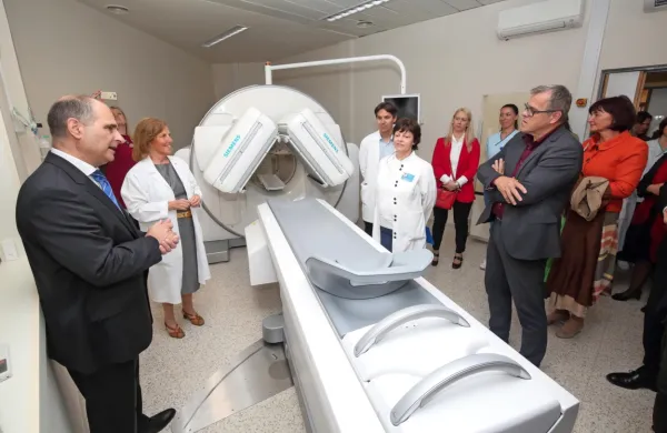 Za novo gama kamero s CT so   v kleti SBI, kjer deluje  nuklearna 
medicina, uredili dodatne prostore in že opravljajo preiskave.  