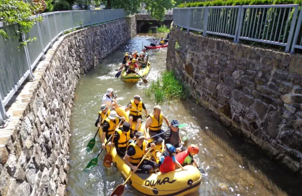 Spusta se vsako leto udeleži veliko ekip, tako je bilo tudi lani.
