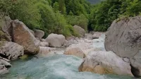 Slikovita, a nevarna struga Koritnice je vzela življenje mladega Angleža.