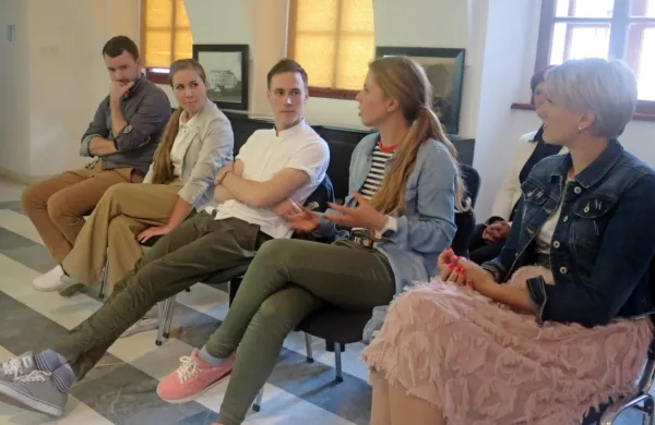 Nicholas Vanek, Lenka Tušar, Matic Ozebek, Anna Miklashevich in Anja Puš (z leve), del uspešnih mladih podjetnikov, ki so navdušili 
s  start-up zgodbami. 

