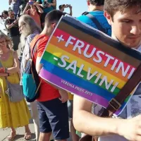 Množično in pisano na tržaški paradi ponosa