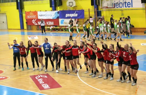 Rokometašice Mlinotesta so navijače razveselile  s četrtim mestom, kar  na lestvici pomeni stopnička više kot lani.