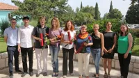 Jubilejna priznanja ob 25-letnici ZRS Koper so prejeli (z leve): 
Kristijan Nemec, Blaž Lenarčič, Gašper Mithans, Barbara Pandev, 
Mateja Sedmak, Milena Bučar Miklavčič, Barbara Gornik, Zorana 
Medarić in Ksenija Perković.   