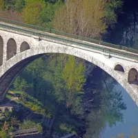 ... in končno optično 28-kratno približanje na 720 mm 