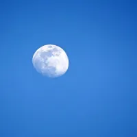 ... ter 28-kratno približanje lune 