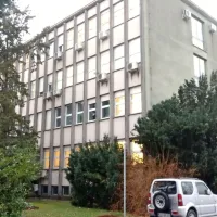 in novogoriškega sodišča so vse pogosteje pod precejšnjimi 
pritiski.