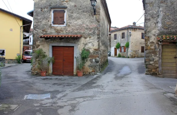 Po zasnovi KNP bodo na Gočah ohranili značilno ulično mrežo z 
javnimi prostori, ki bi jih preuredili in oživili. 