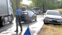 V torek popoldne so policisti pri Materiji ujeli vodiča z dvema 
migrantoma.