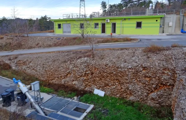 V prejšnjem letu so v javnem podjetju Kraški vodovod na kozinski 
čistilni napravi zaradi iztrošenosti zamenjali vse tri membranske 
module. 