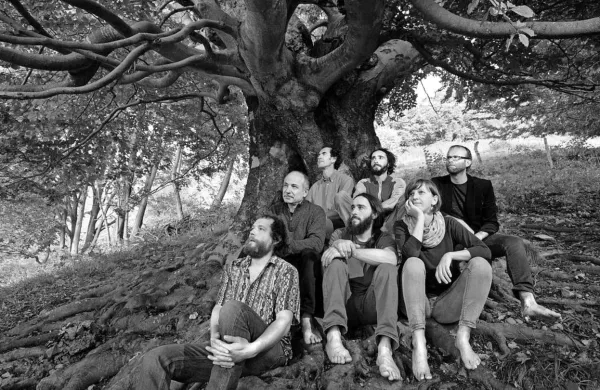  Za zaključni festivalski koncert bo v nedeljo ob 21.30 pred vilo Vipolže  poskrbela Bakalina Velika. 