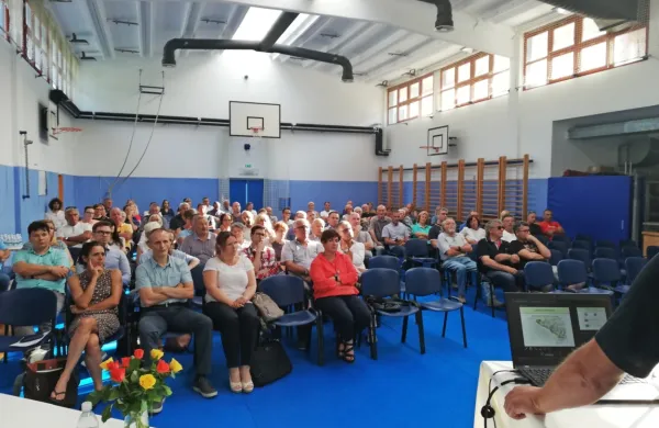 Občinski prostorski načrt so predstavili v telovadnici OŠ Ankaran. 
