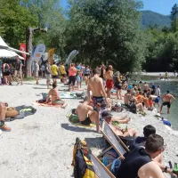 Soča Outdoor je pritegnil približno 3000 tekmovalcev in spremljevalcev ter mnogo radovednežev.