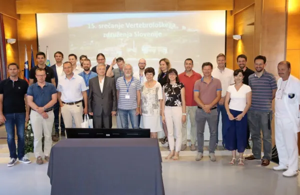 Udeleženci srečanja Vertebrološkega združenja