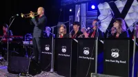 Jazz Punt Big Band je naštudiral legendarne nemške začetnike elektronske glasbe Kraftwerk.