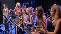 Mladostni Big band Stična vodi Braco Doblekar, živahen in poskočen tudi pri 75 letih.  