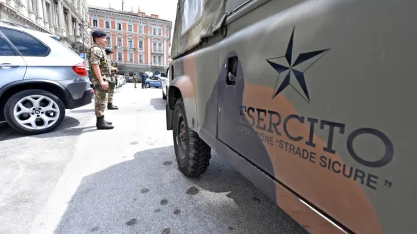 Po trža&scaron;kih ulicah patruljirajo vojaki