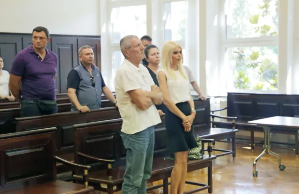Peterica iz zadeve Vasić bo zaradi očitanih  goljufij morala znova sesti na zatožno klop 
novogoriškega sodišča. 