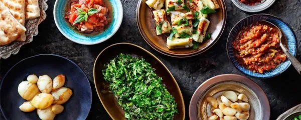 Meze v Etiler Kebabči, istanbulski instituciji za meso na žaru