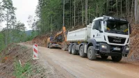 Do jeseni bo sedemkilometrski odsek na cesti med Ilirska Bistrico 
Grdo Drago obnovljen. 