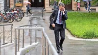 V več skupinah aplikacije WhatsApp naj bi Racman komuniciral z 
vodilnimi iz Marine glede delitve dobička, ob meji z Italijo pa naj 
bi načrtovali nov objekt s podobno dejavnostjo kot v savna klubu 
Marina na Ajševici.