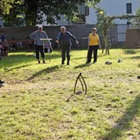 V zbijanju koze se je tokrat pomerilo kar šest ekip.