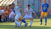Svoj prvoligaški prvenec  za prvo zmago Tabora je dosegel Leon 
Sever (v sredini)