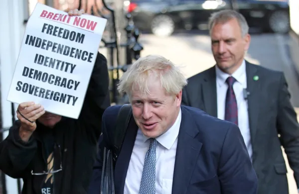 Boris Johnson je politik, ki je se ves čas vzpenja - v nekaj dneh bo 
po pričakovanjih zasedel najvišje mesto v britanski parlamentarni 
politik, postal bo predsednik vlade.
