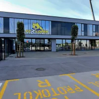 Kozel, kot zaščitni znak nove dobe FC Koper, na Bonifiki ni imel 
dolgega življenja ...